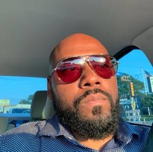 Meet your Posher, Corey